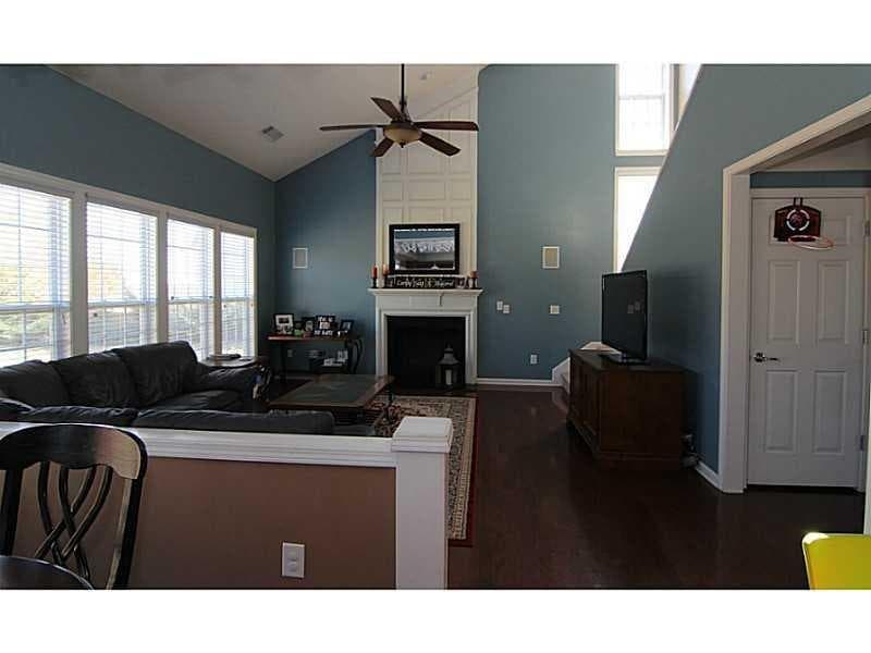 4 bedroom, 3 bathroom, 2,251 sq ft single family residence for rent at 203 Glenwood Drive, Canton, GA 30115 for $2,600 a month — photo 5