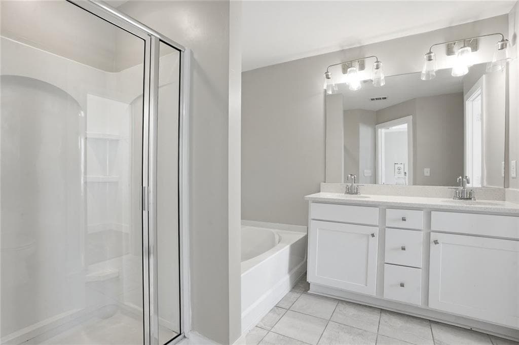 3 bedroom, 3 bathroom, 1,403 sq ft townhouse for sale at 6449 Scudders Drive, Lithonia, GA 30058 — photo 10