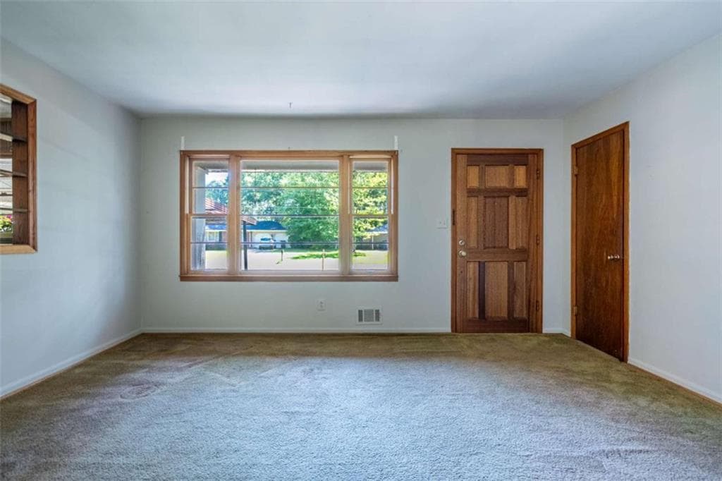 3 bedroom, 2 bathroom, 1,600 sq ft single family residence for sale at 3732 Debbie Lane, Powder Springs, GA 30127 — photo 6