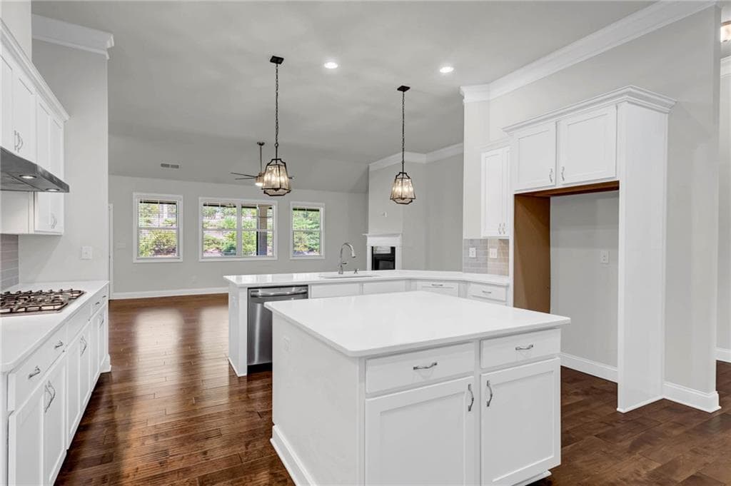 3 bedroom, 3 bathroom, 2,744 sq ft single family residence for sale at 3898 Heirloom Loop Court, Buford, GA 30519 — photo 10