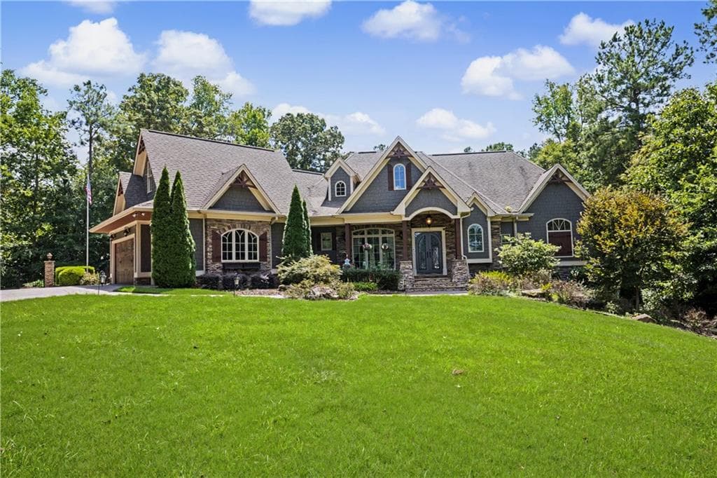 3 bedroom, 5 bathroom, 6,225 sq ft single family residence sold at 441 Warren Way, Mcdonough, GA 30252