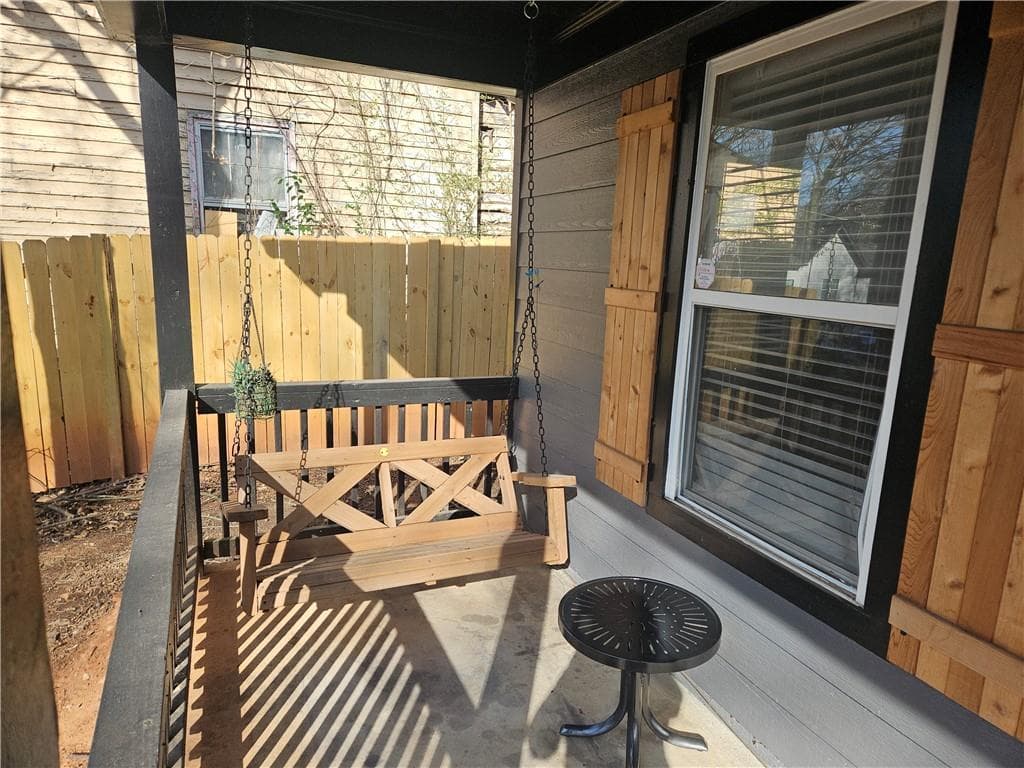 4 bedroom, 2 bathroom, 1,450 sq ft single family residence for sale at 904 Smith Street, Atlanta, GA 30310 — photo 4