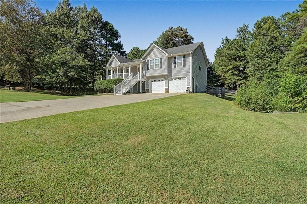 4 bedroom, 2 bathroom, 2,024 sq ft single family residence under contract at 198 Meadow Spring Court, Temple, GA 30179 — photo 4
