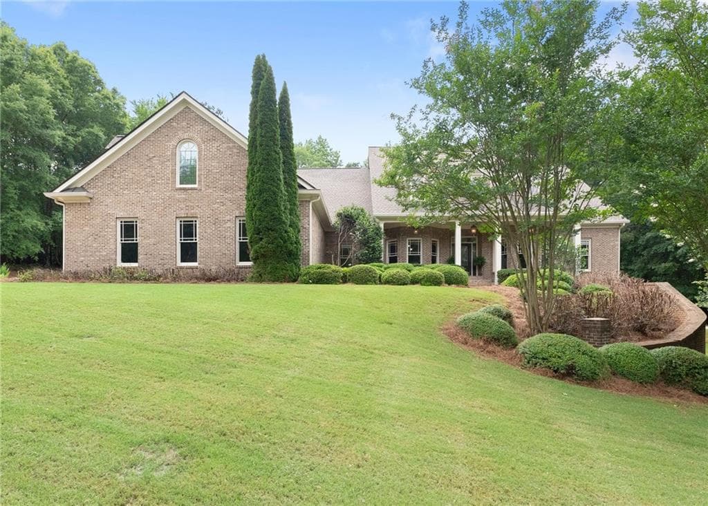 5 bedroom, 4 bathroom, 4,944 sq ft single family residence for sale at 1178 Antrim Glen Drive, Hoschton, GA 30548