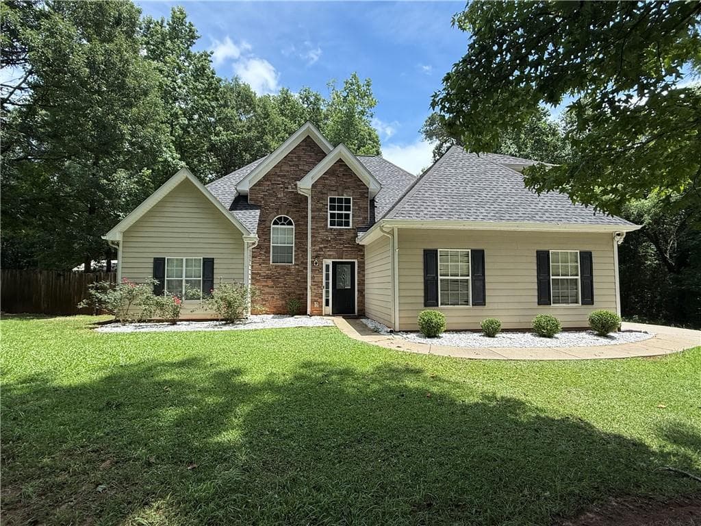 3 bedroom, 3 bathroom, 1,773 sq ft single family residence for rent at 158 River Park Circle, Mcdonough, GA 30252 for $2,200 a month — photo 1 of 12