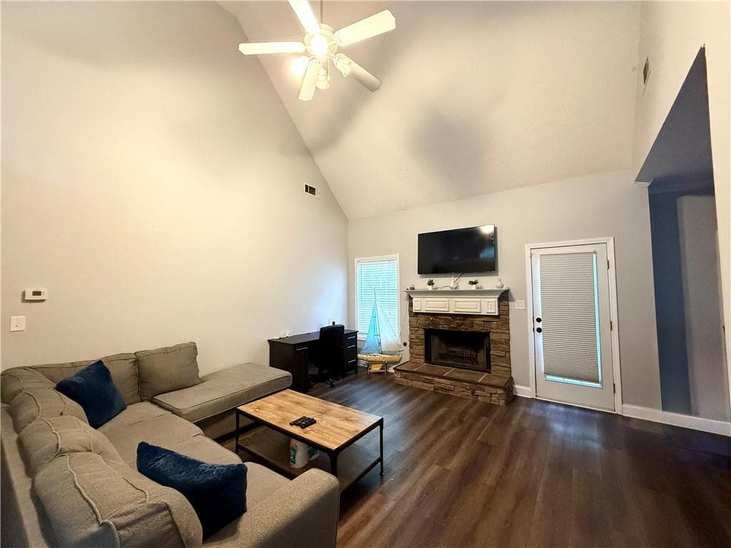 3 bedroom, 3 bathroom, 1,773 sq ft single family residence for rent at 158 River Park Circle, Mcdonough, GA 30252 for $2,200 a month — photo 5