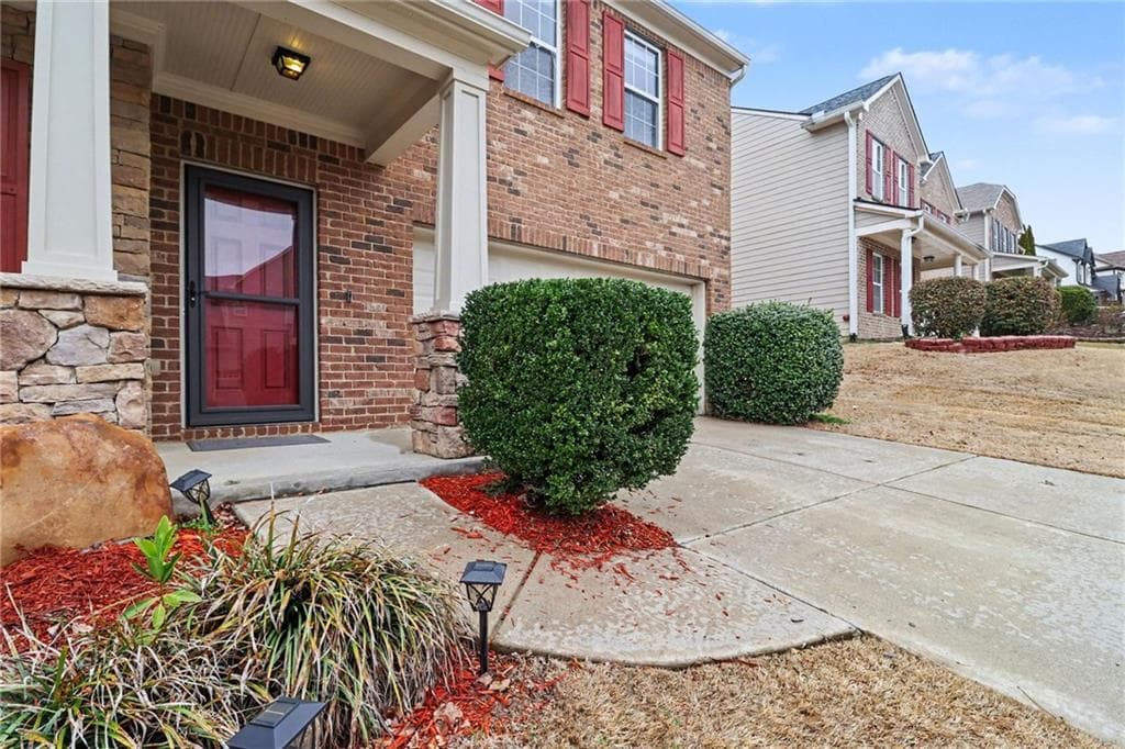 4 bedroom, 3 bathroom, 3,260 sq ft single family residence for sale at 6858 Pierless Avenue, Sugar Hill, GA 30518 — photo 3