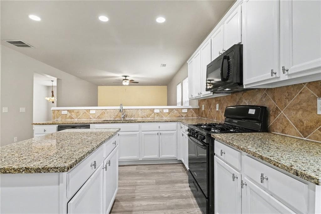 4 bedroom, 3 bathroom, 3,260 sq ft single family residence for sale at 6858 Pierless Avenue, Sugar Hill, GA 30518 — photo 9