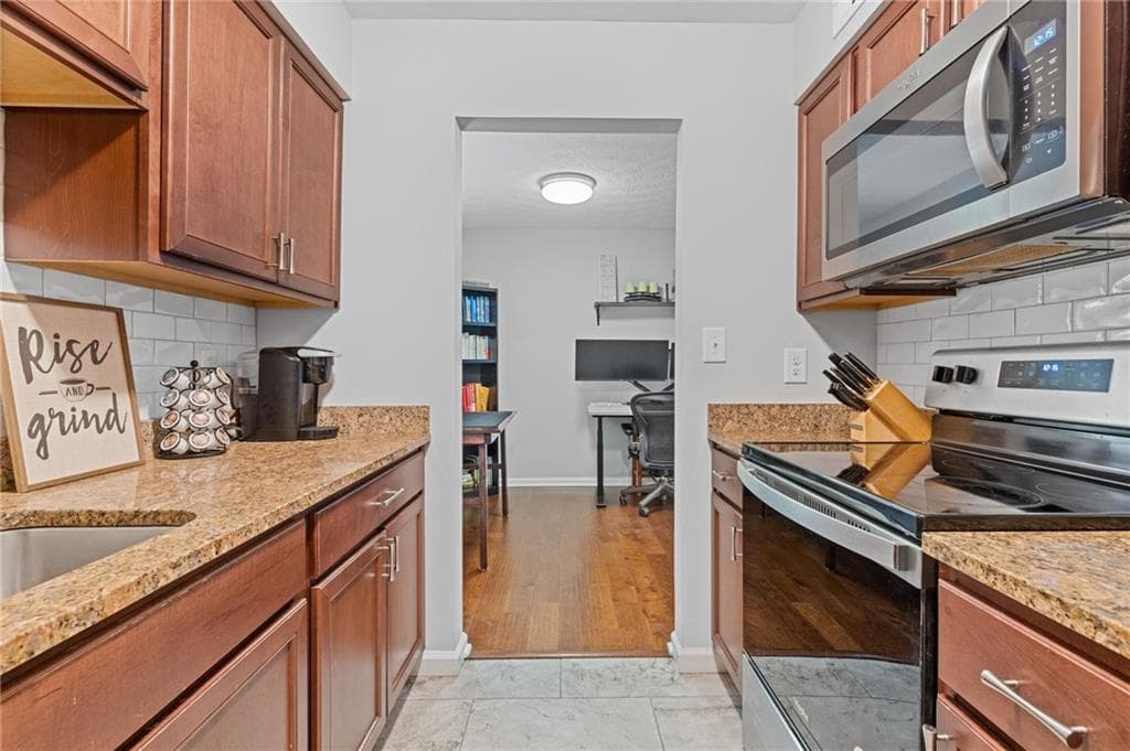 2 bedroom, 2 bathroom, 980 sq ft condominium for sale at 3135 Seven Pines Court 106, Atlanta, GA 30339 — photo 10