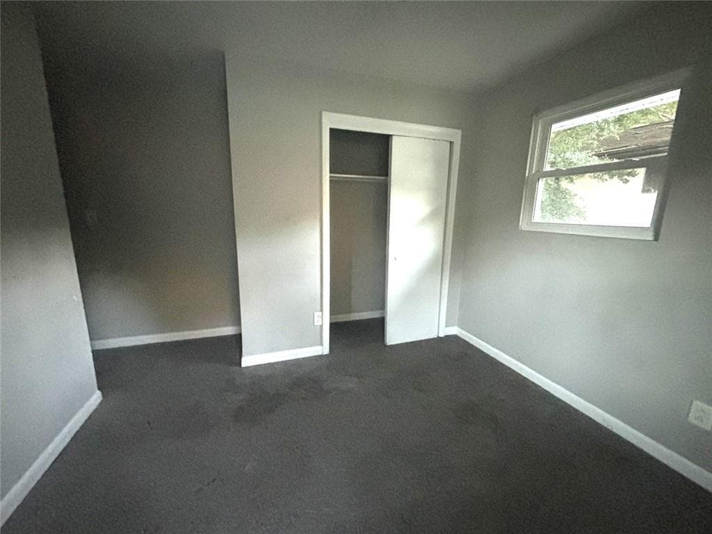 3 bedroom, 2 bathroom, 1,540 sq ft single family residence for sale at 220 Hurst Point, Atlanta, GA 30349 — photo 8