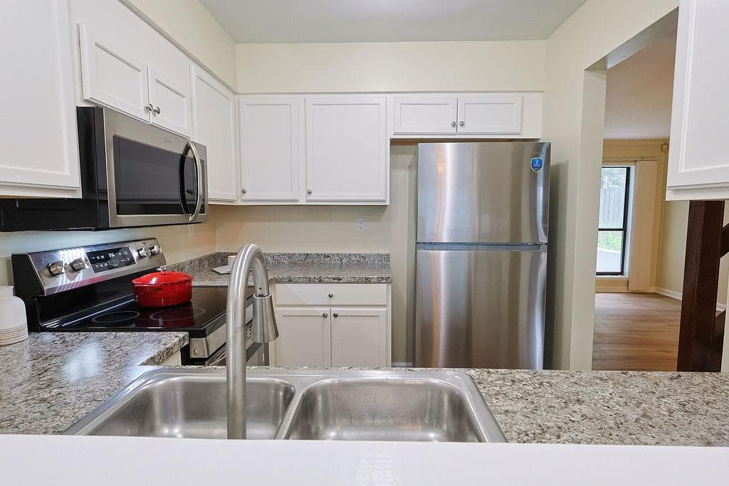 2 bedroom, 3 bathroom, 1,236 sq ft townhouse for sale at 3620 Cobble Mill Lane, Clarkston, GA 30021 — photo 10