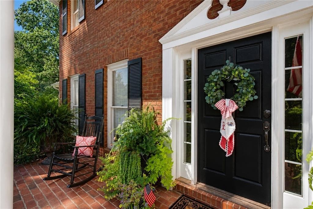 5 bedroom, 4 bathroom, 3,639 sq ft single family residence for sale at 36 Saddle Mountain Road, Rome, GA 30161 — photo 2