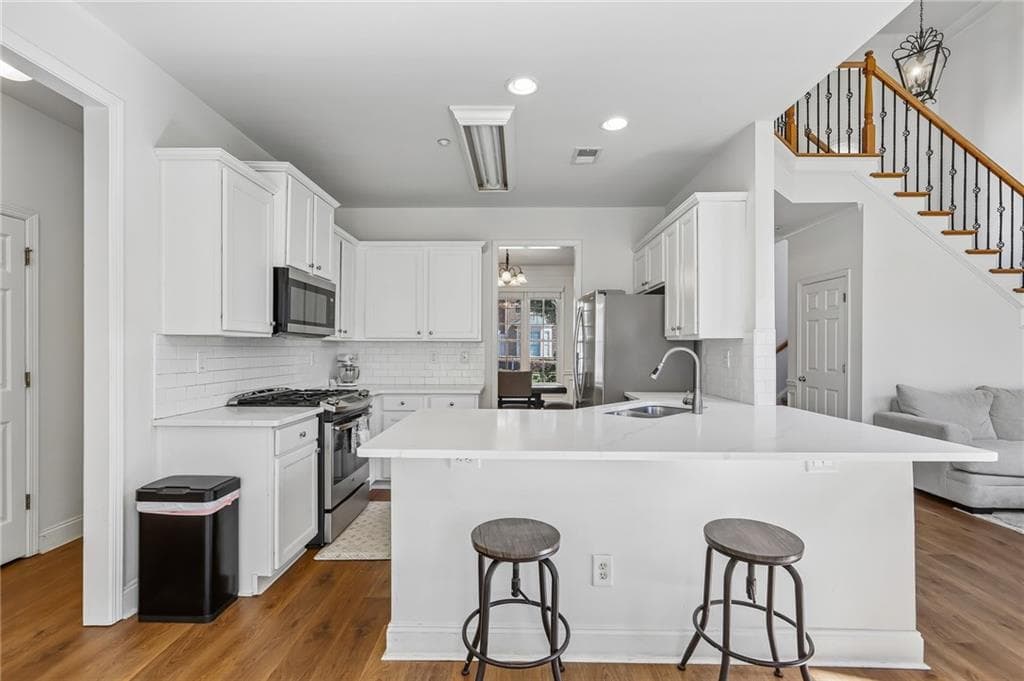 4 bedroom, 3 bathroom, 2,213 sq ft single family residence under contract at 673 Maple Grove Way, Marietta, GA 30066 — photo 5