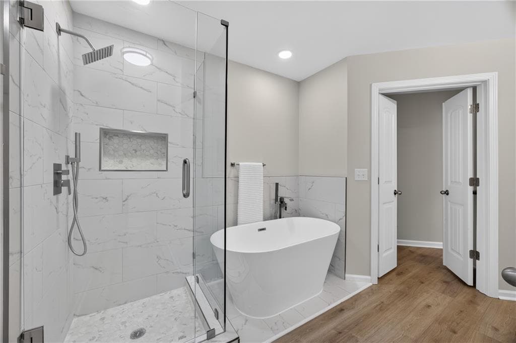 3 bedroom, 3 bathroom, 1,527 sq ft townhouse for sale at 124 Chastain Way, Newnan, GA 30263 — photo 2