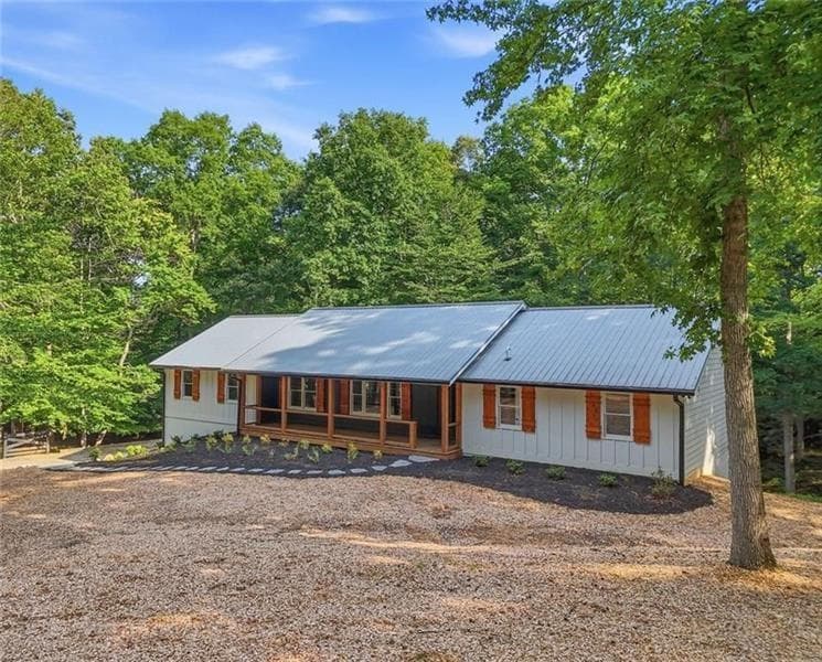 3 bedroom, 3 bathroom, 2,264 sq ft single family residence for sale at 627 Ammons Drive, Waleska, GA 30183 — photo 2