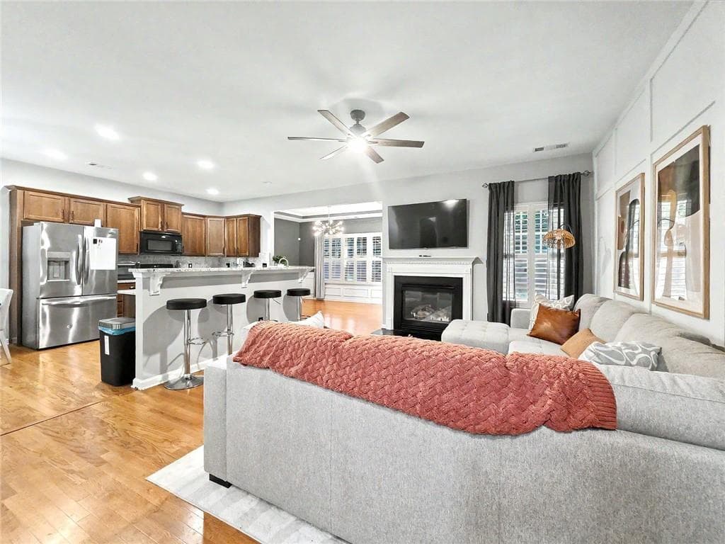 3 bedroom, 3 bathroom, 1,978 sq ft townhouse for sale at 1511 Dolcetto Trace, Kennesaw, GA 30152 — photo 4