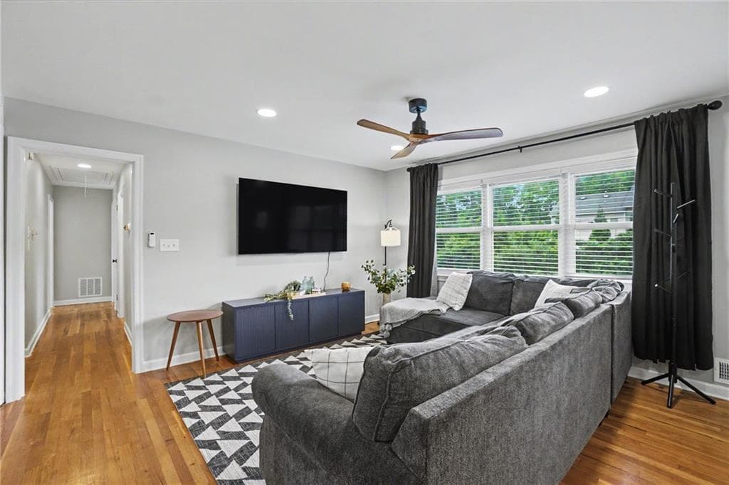 3 bedroom, 2 bathroom, 1,296 sq ft single family residence for sale at 2653 Hicks Road, Marietta, GA 30060 — photo 9
