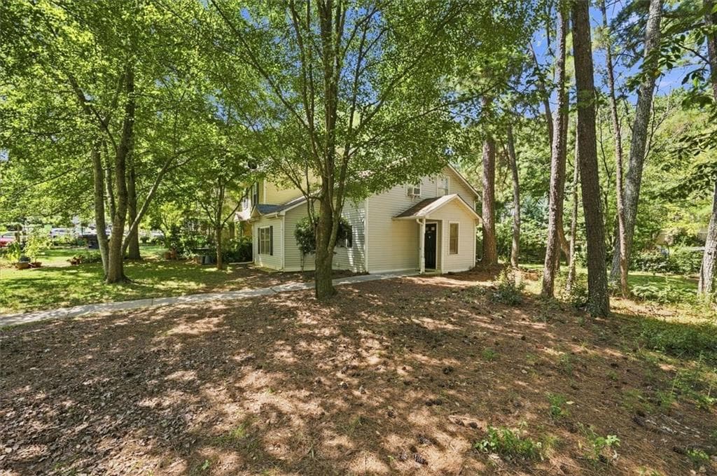 3 bedroom, 2 bathroom, 1,281 sq ft townhouse under contract at 651 Stratford Green Way, Avondale Estates, GA 30002 — photo 2