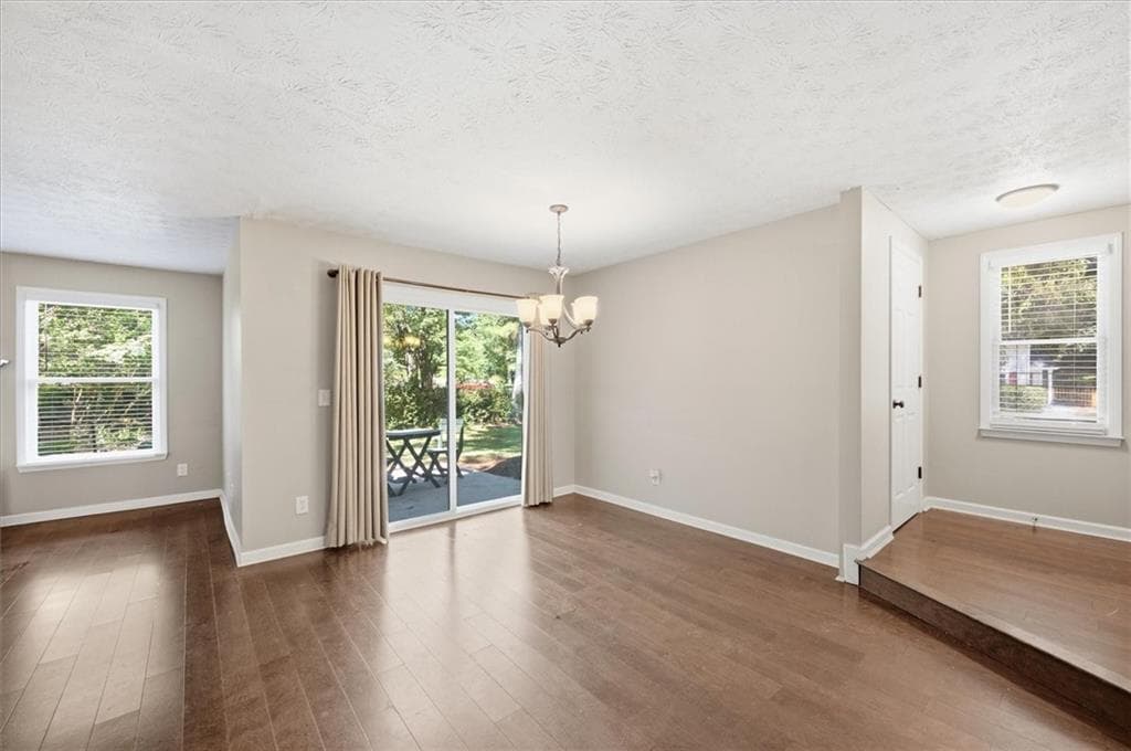 3 bedroom, 2 bathroom, 1,281 sq ft townhouse under contract at 651 Stratford Green Way, Avondale Estates, GA 30002 — photo 8