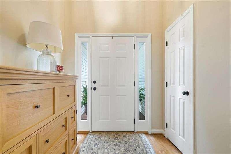 4 bedroom, 3 bathroom, 1,732 sq ft single family residence for sale at 285 Hidden Branches Trail, Canton, GA 30115 — photo 4