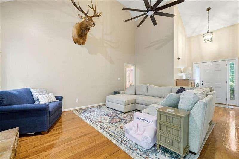 4 bedroom, 3 bathroom, 1,732 sq ft single family residence for sale at 285 Hidden Branches Trail, Canton, GA 30115 — photo 6