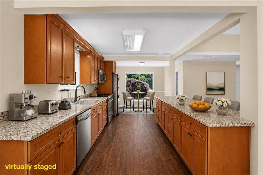 3 bedroom, 2 bathroom, 1,884 sq ft single family residence for sale at 4285 Reef Road, Marietta, GA 30066 — photo 6