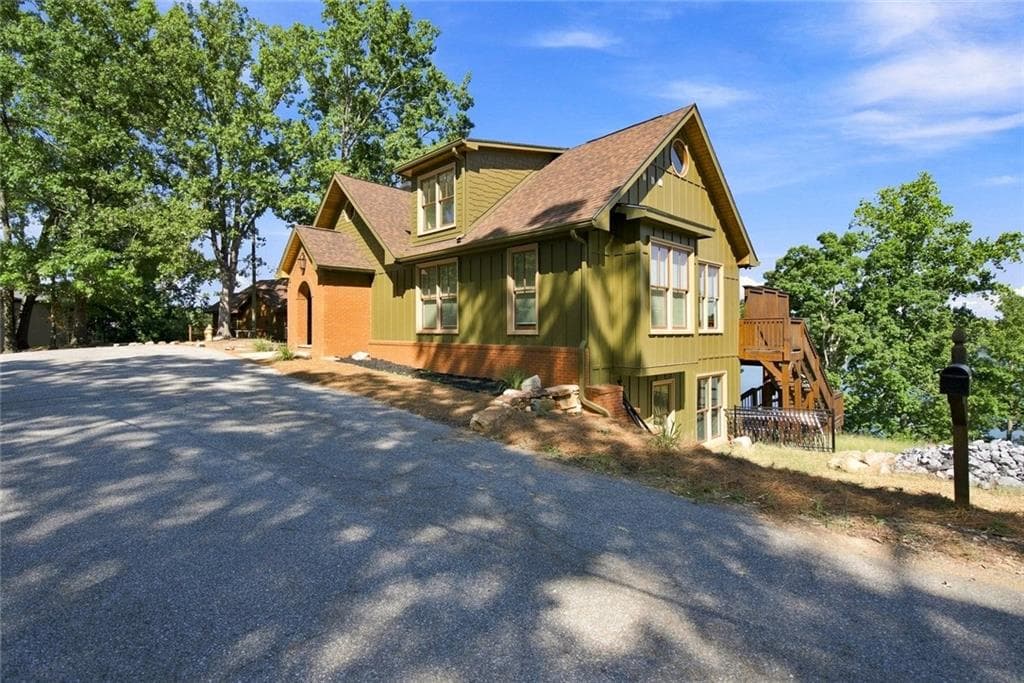 4 bedroom, 4 bathroom, 3,518 sq ft single family residence for sale at 7556 Island Mill Road, Acworth, GA 30102 — photo 5
