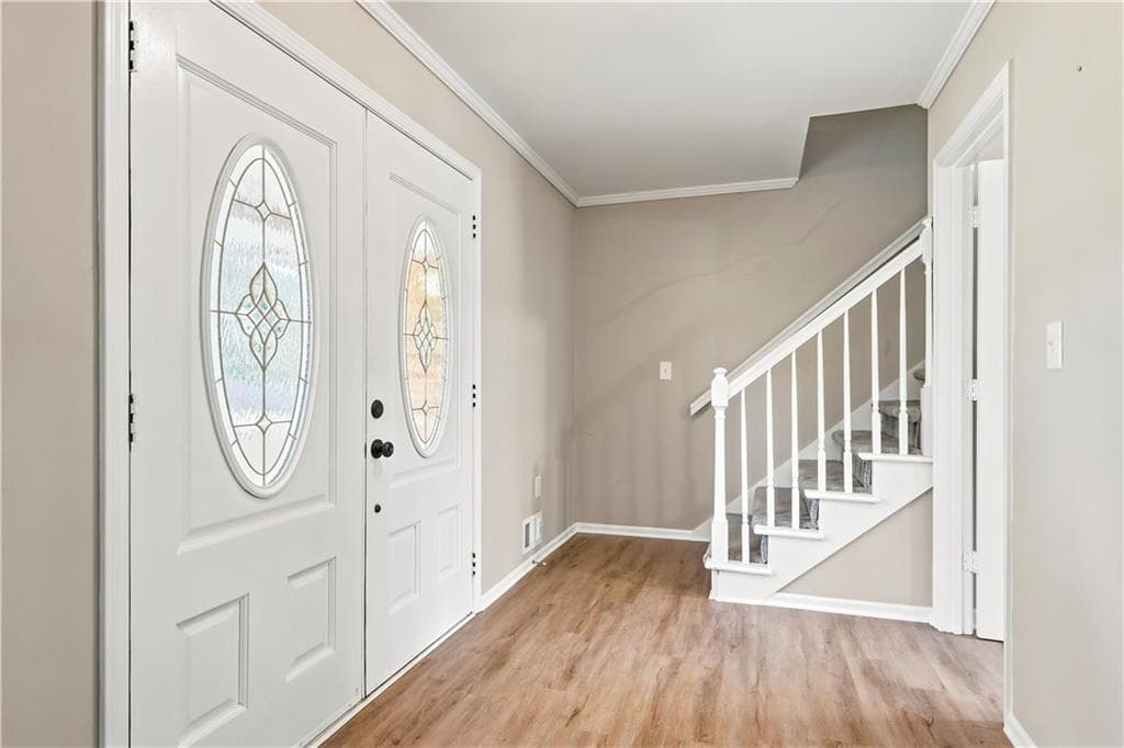 4 bedroom, 3 bathroom, 2,078 sq ft single family residence under contract at 1741 Beauregard Drive, Lilburn, GA 30047 — photo 8