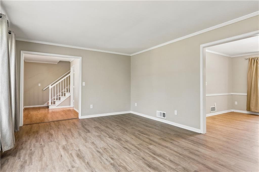 4 bedroom, 3 bathroom, 2,078 sq ft single family residence under contract at 1741 Beauregard Drive, Lilburn, GA 30047 — photo 10