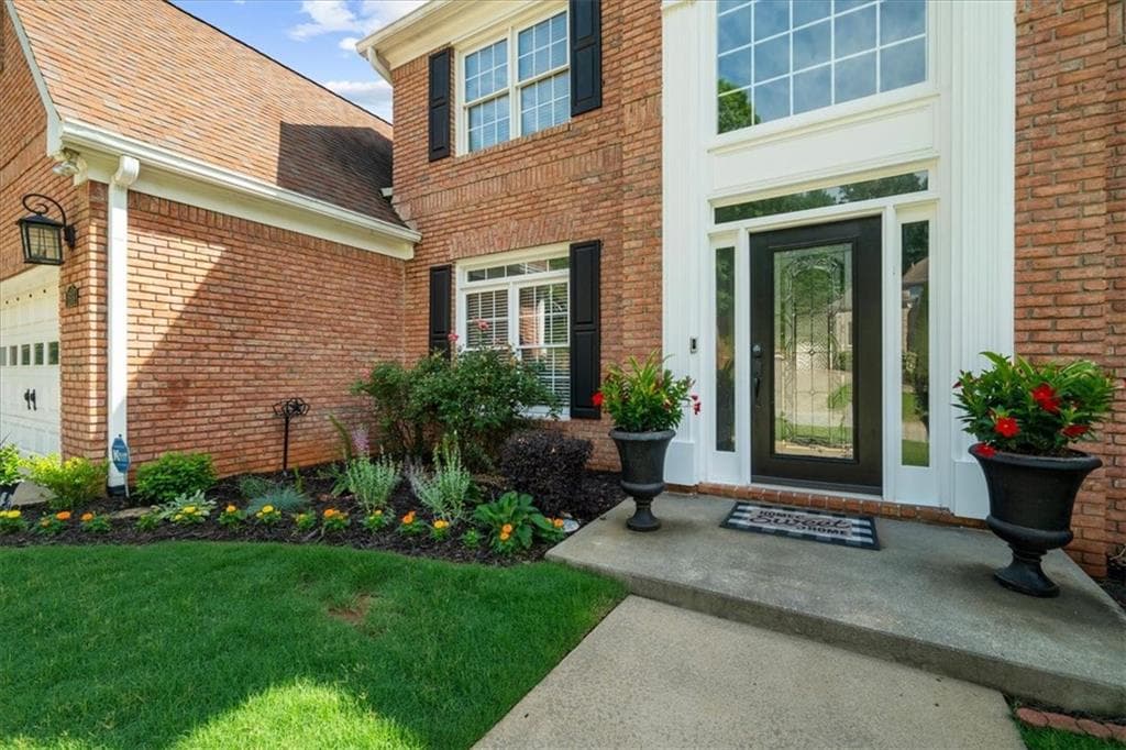 5 bedroom, 5 bathroom, 4,124 sq ft single family residence for sale at 2638 Waters Edge Drive, Gainesville, GA 30504 — photo 9