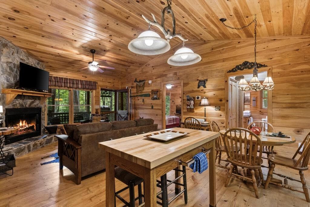 2 bedroom, 2 bathroom, 988 sq ft single family residence for sale at 43 Jason Martin Circle, Cherry Log, GA 30522 — photo 9