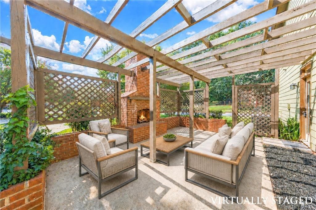 3 bedroom, 3 bathroom, 2,034 sq ft single family residence for sale at 44 Magnolia Parkway, Hampton, GA 30228 — photo 7
