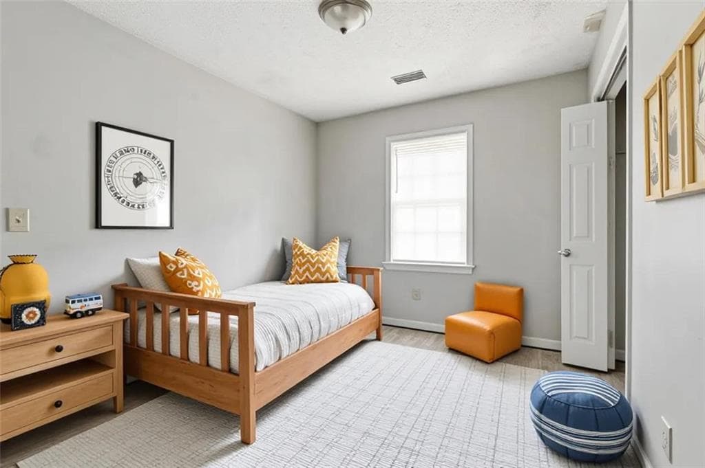 3 bedroom, 2 bathroom, 1,447 sq ft single family residence under contract at 1411 Windy Hill Court, Conyers, GA 30013 — photo 7