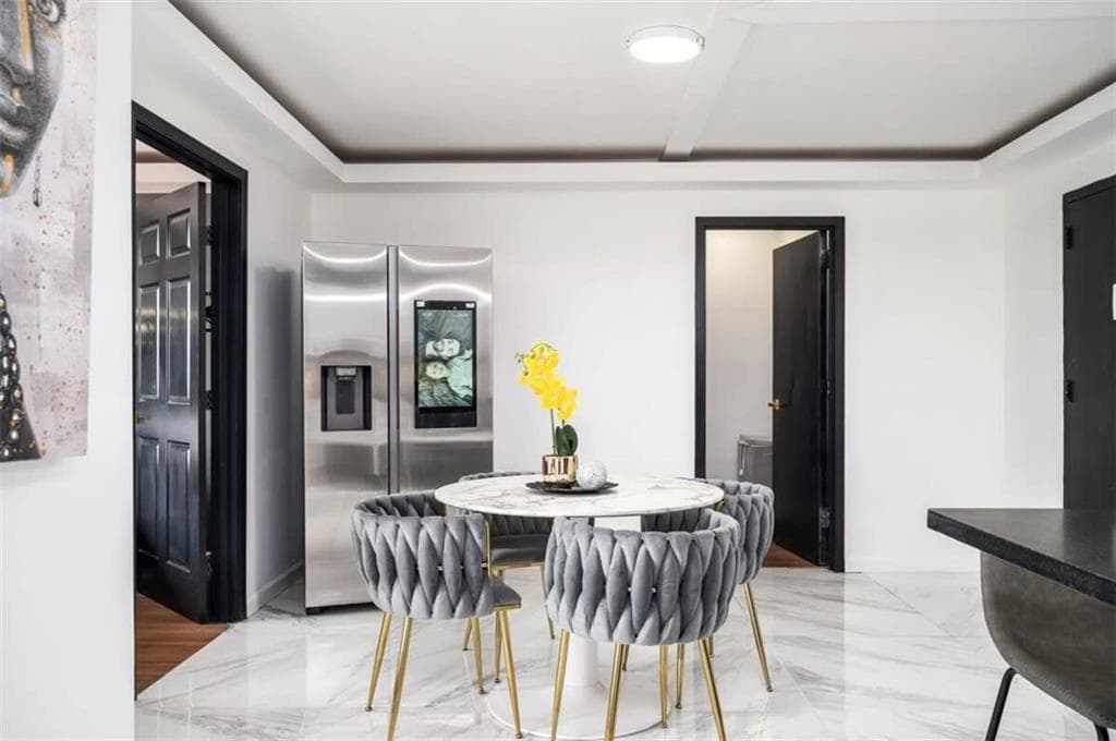 2 bedroom, 1 bathroom, 931 sq ft condominium for sale at 215 Piedmont Avenue 707, Atlanta, GA 30308 — photo 10