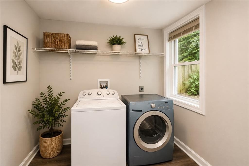 3 bedroom, 3 bathroom, 2,272 sq ft single family residence for rent at 90 Whitaker Circle, Atlanta, GA 30314 for $2,200 a month — photo 8