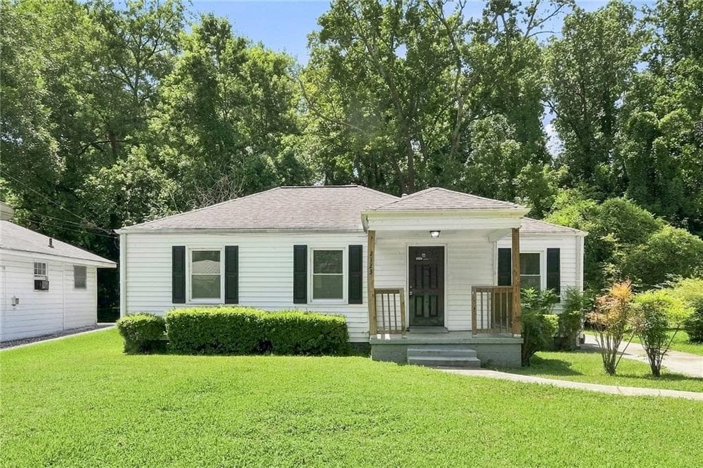 3 bedroom, 1 bathroom, 880 sq ft single family residence for rent at 2123 Blayton Lane, Atlanta, GA 30315 for $1,465 a month — photo 1 of 16