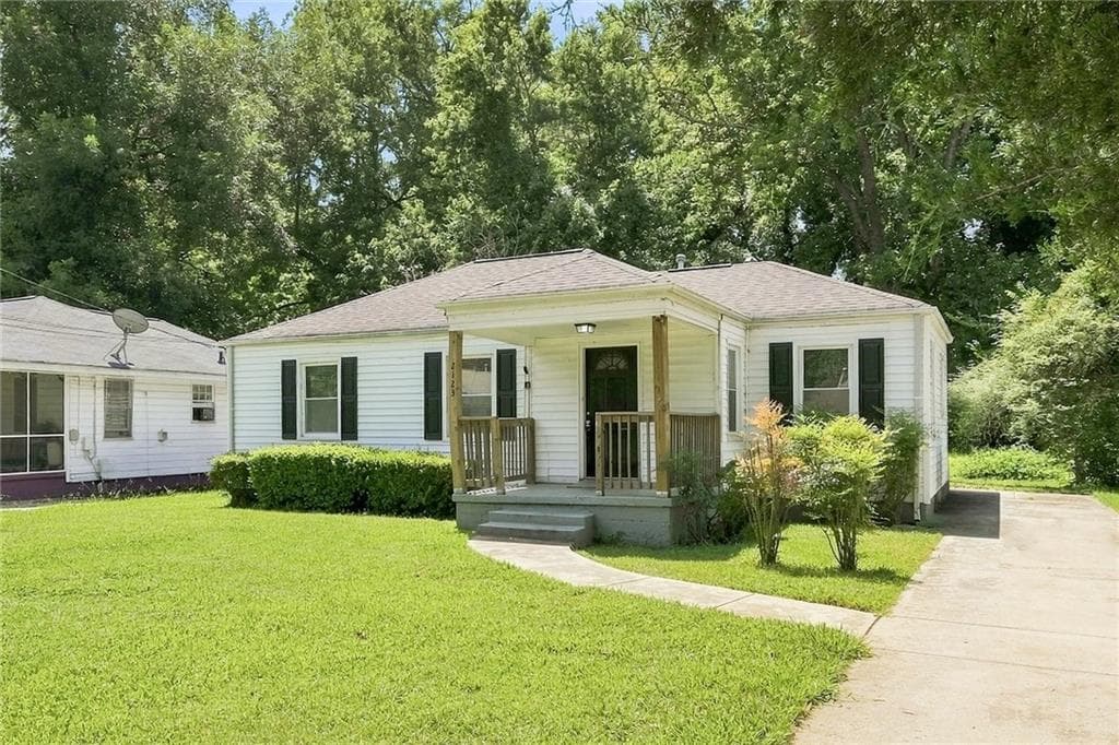 3 bedroom, 1 bathroom, 880 sq ft single family residence for rent at 2123 Blayton Lane, Atlanta, GA 30315 for $1,465 a month — photo 2