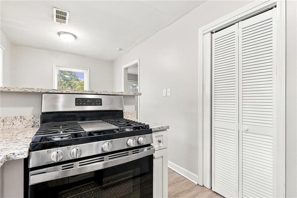 3 bedroom, 1 bathroom, 880 sq ft single family residence for rent at 2123 Blayton Lane, Atlanta, GA 30315 for $1,465 a month — photo 5