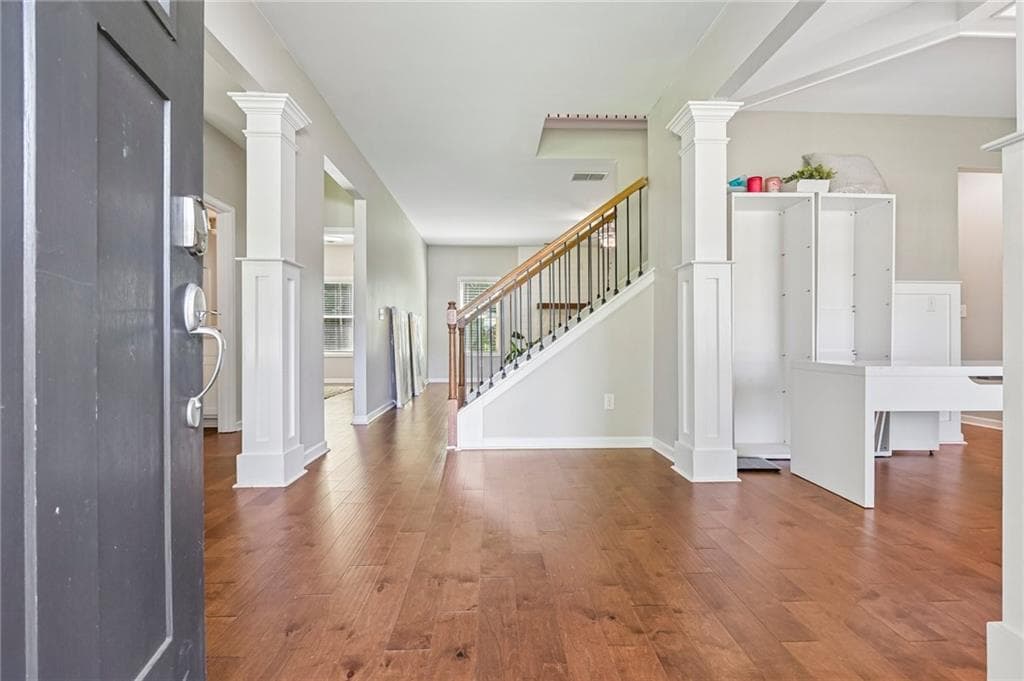 4 bedroom, 3 bathroom, 3,089 sq ft single family residence for sale at 512 Clinton Drive, Temple, GA 30179 — photo 2