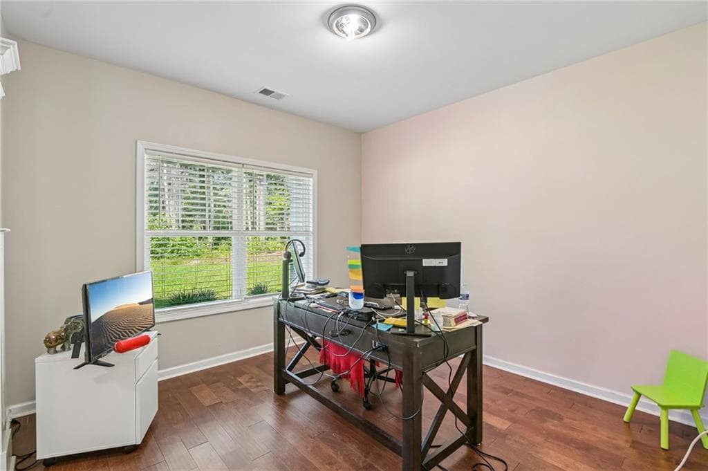 4 bedroom, 3 bathroom, 3,089 sq ft single family residence for sale at 512 Clinton Drive, Temple, GA 30179 — photo 4