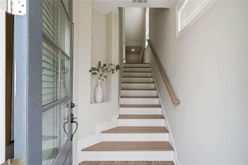 3 bedroom, 4 bathroom, 3,044 sq ft townhouse for sale at 228 Retreat Lane, Canton, GA 30114 — photo 5