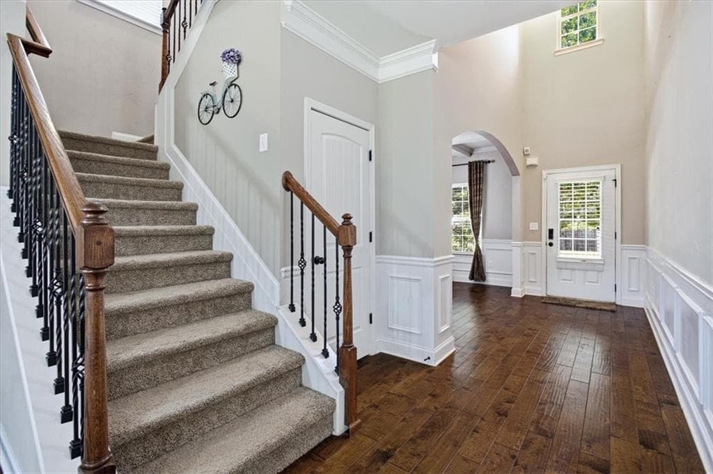 5 bedroom, 3 bathroom, 3,173 sq ft single family residence for sale at 4220 Standing Rock Way, Cumming, GA 30028 — photo 4