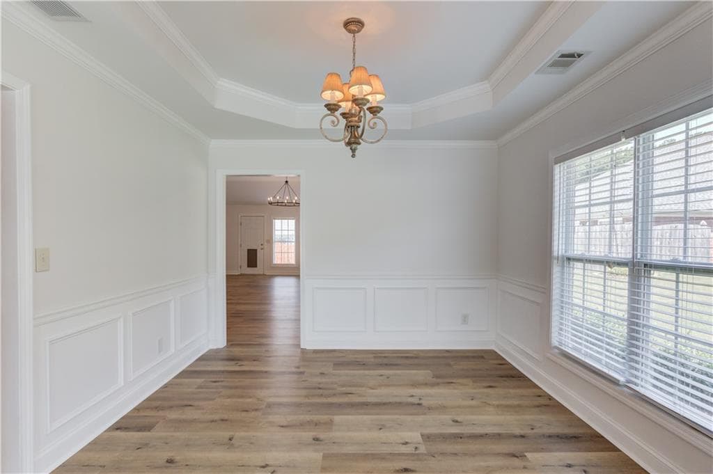 3 bedroom, 2 bathroom, 2,353 sq ft single family residence under contract at 2029 Wicker Wood Way, Snellville, GA 30078 — photo 10