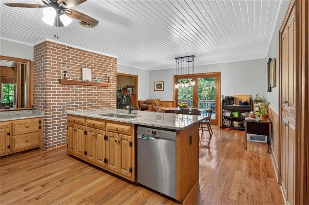 4 bedroom, 3 bathroom, 3,406 sq ft single family residence for sale at 1965 Highway 52, Ellijay, GA 30536 — photo 7