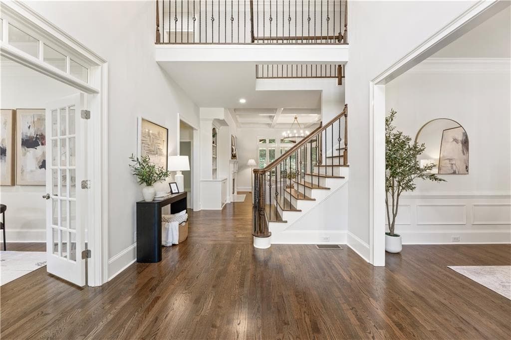 6 bedroom, 7 bathroom, 7,835 sq ft single family residence under contract at 405 The Hermitage Drive, Milton, GA 30004 — photo 2