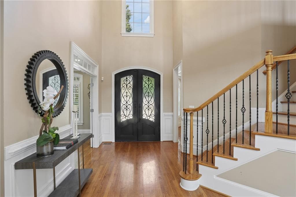 6 bedroom, 6 bathroom, 6,306 sq ft single family residence for sale at 2005 Granbury Court, Cumming, GA 30041 — photo 5