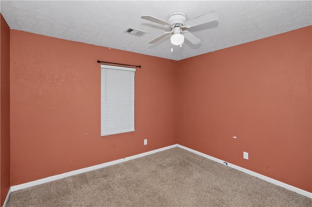 3 bedroom, 2 bathroom, 1,305 sq ft single family residence for sale at 755 Peeksville Road, Locust Grove, GA 30248 — photo 10