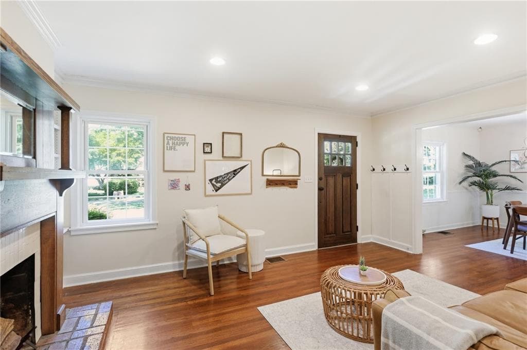 3 bedroom, 3 bathroom, 1,941 sq ft single family residence for sale at 2305 Sanford Road, Decatur, GA 30033 — photo 8