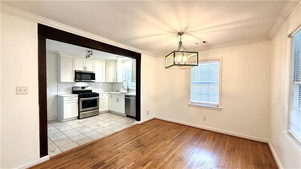 3 bedroom, 1 bathroom, 1,309 sq ft single family residence for sale at 463 Lynnhaven Drive, Atlanta, GA 30310 — photo 6
