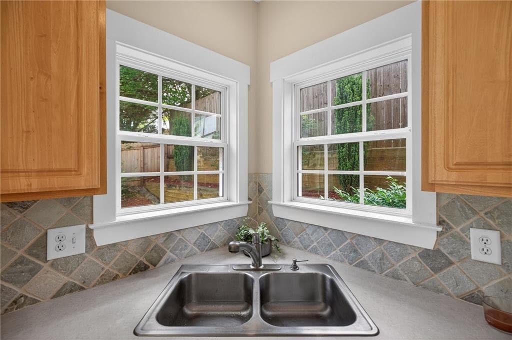 4 bedroom, 3 bathroom, 2,032 sq ft single family residence for sale at 507 Rippling Court, Temple, GA 30179 — photo 9